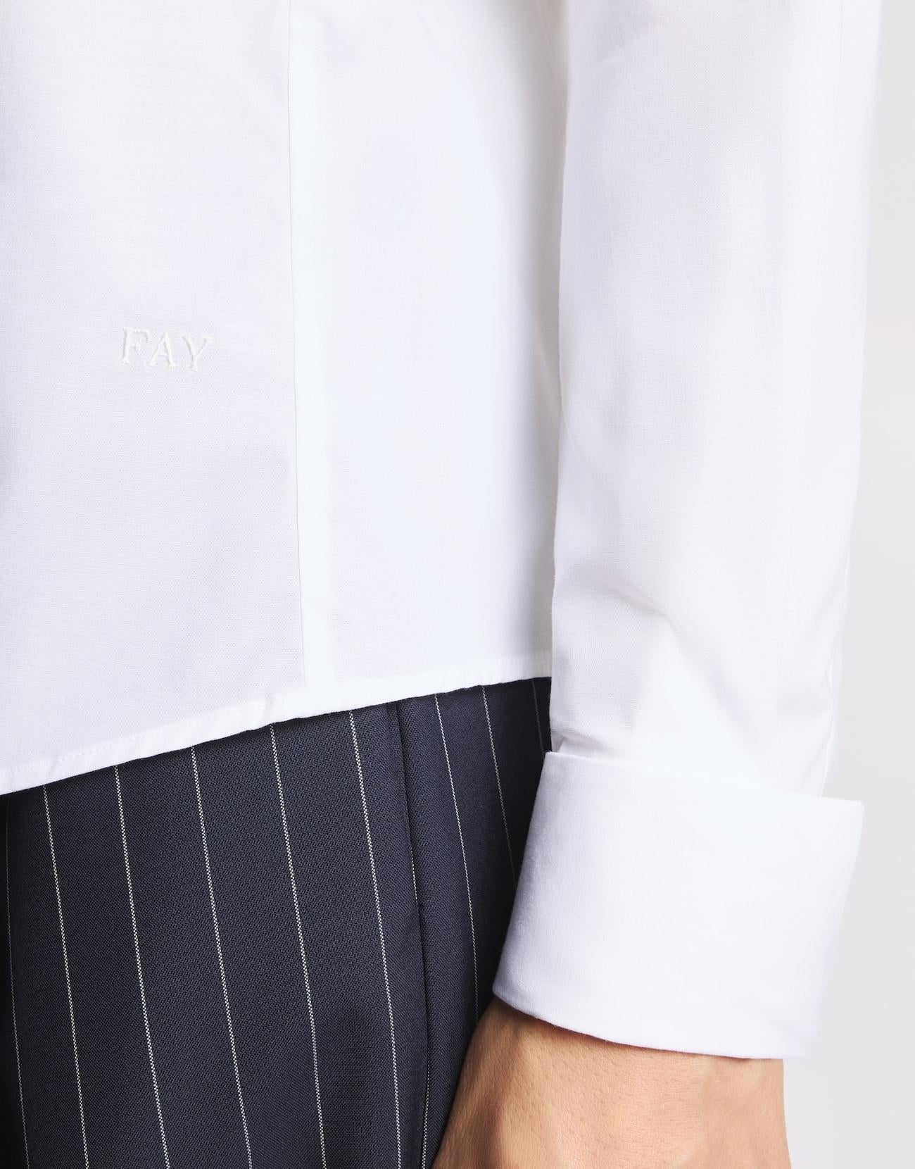Camicia Slim Fit in Popeline Stretch<BR/> NCWA152626SZGR B001 FAY 