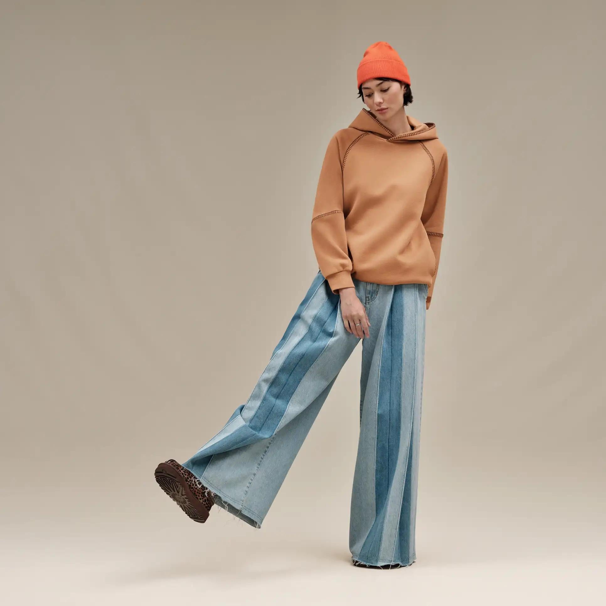 Donna Tasman Caspian<BR/> 1158350 BCDR UGG 