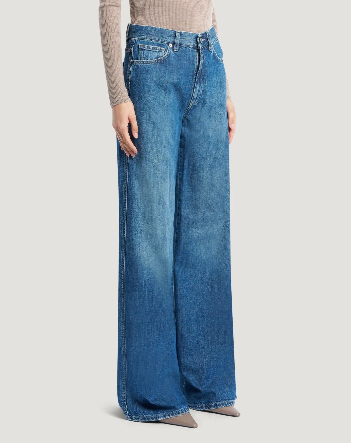 Jeans Kendal in denim<BR/> C1VPKDZ0 MI19 PT TORINO 