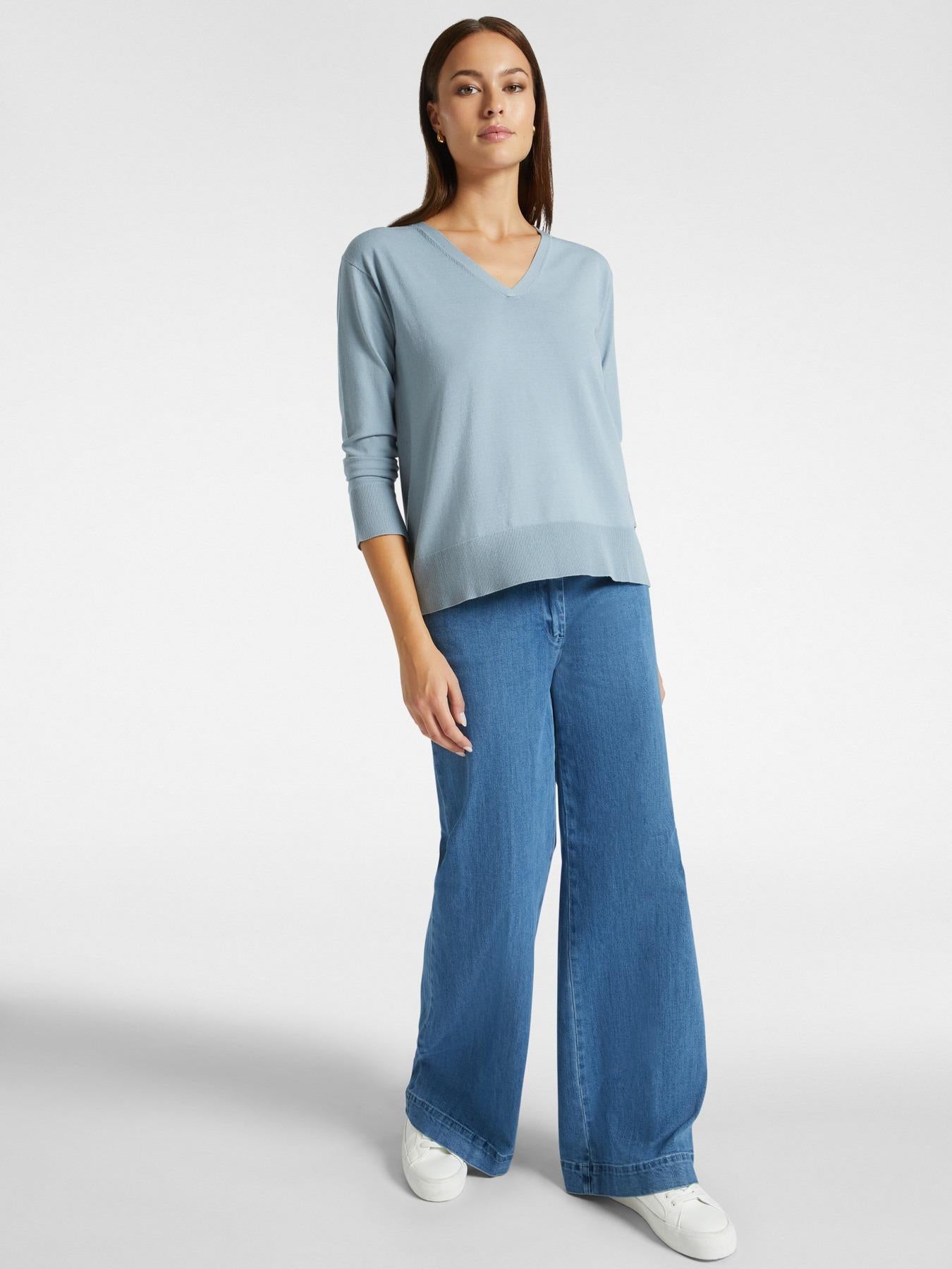 Maglia donna in viscosa scollo av
