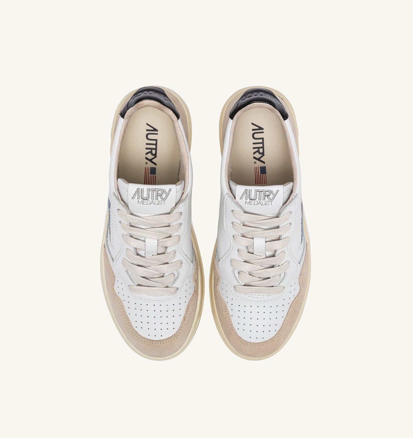 SNEAKERS MEDALIST LOW IN PELLE BIANCA E NERA E SUEDE BEIGE<BR/> AULW LS21 AUTRY ACTION SHOES 