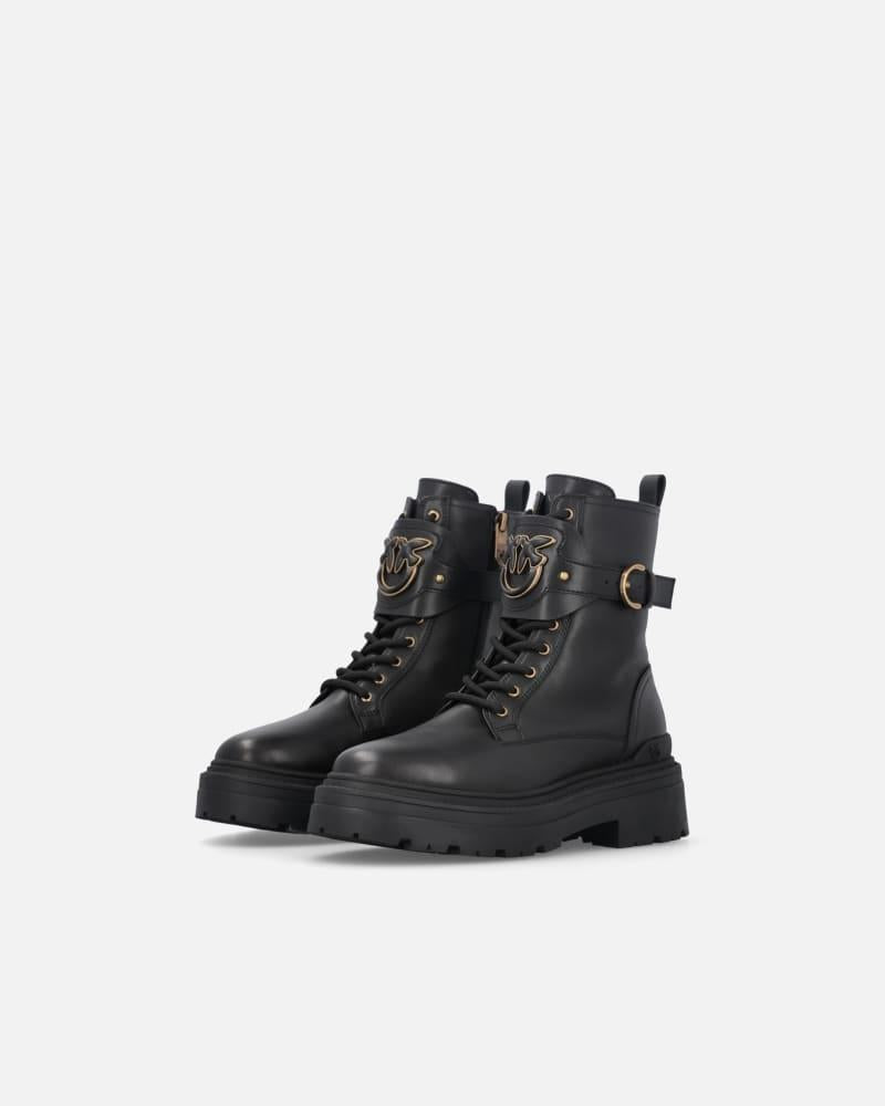 Anfibi in pelle con cinturino logato davanti<BR/><BR/> SD0147P001 Z99 PINKO 